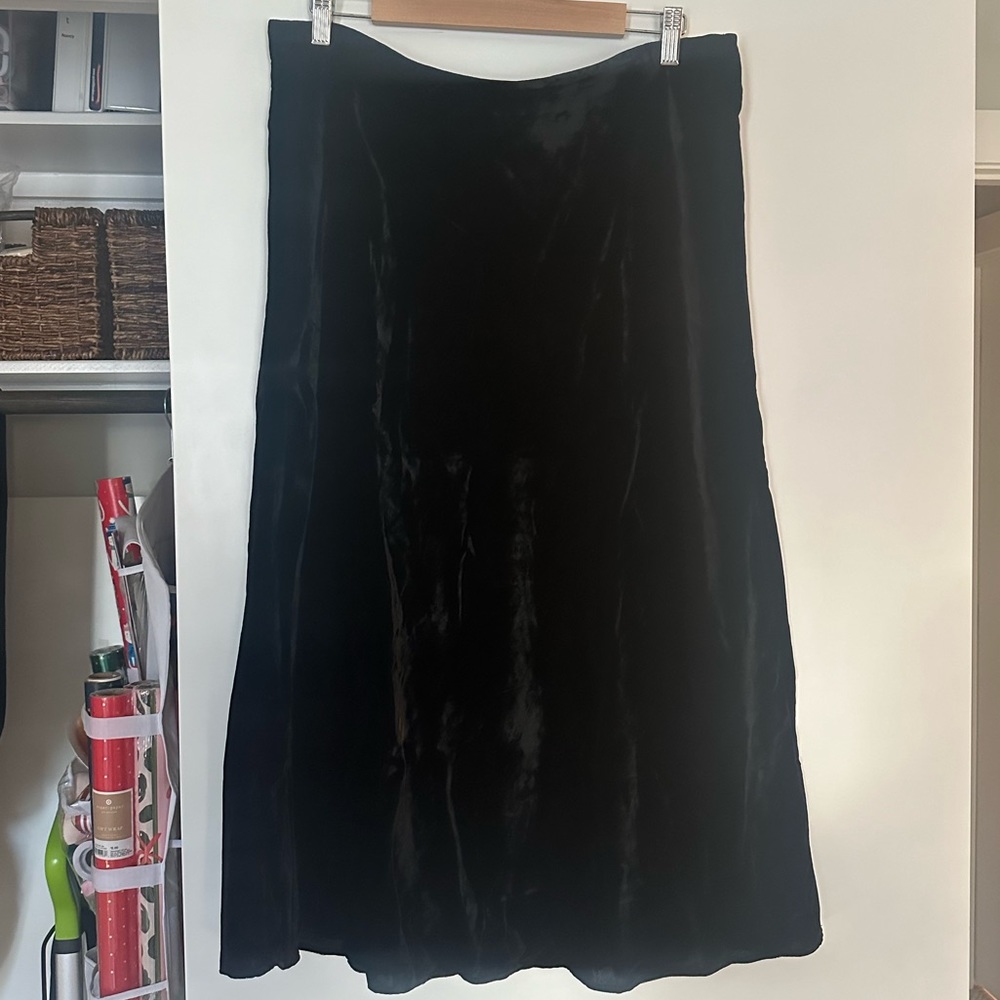 Gwyneth Slip Skirt in Black Velvet